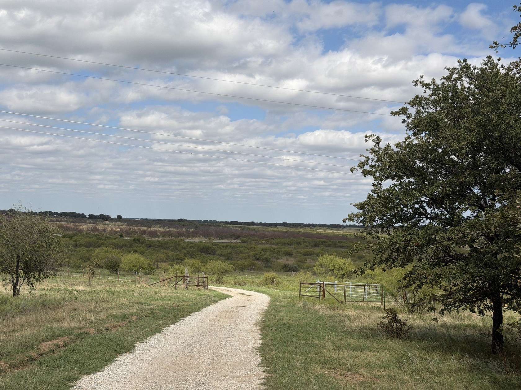 14 Acres of Recreational & Residential Land for Sale in Henrietta, Texas