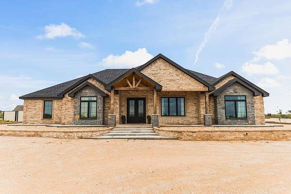 12.8 Acres of Land with Home for Sale in Seminole, Texas