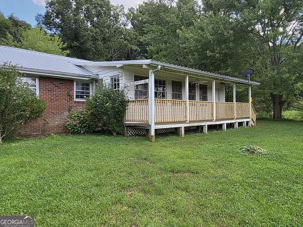 5 Acres of Land with Home for Sale in Cleveland, Georgia