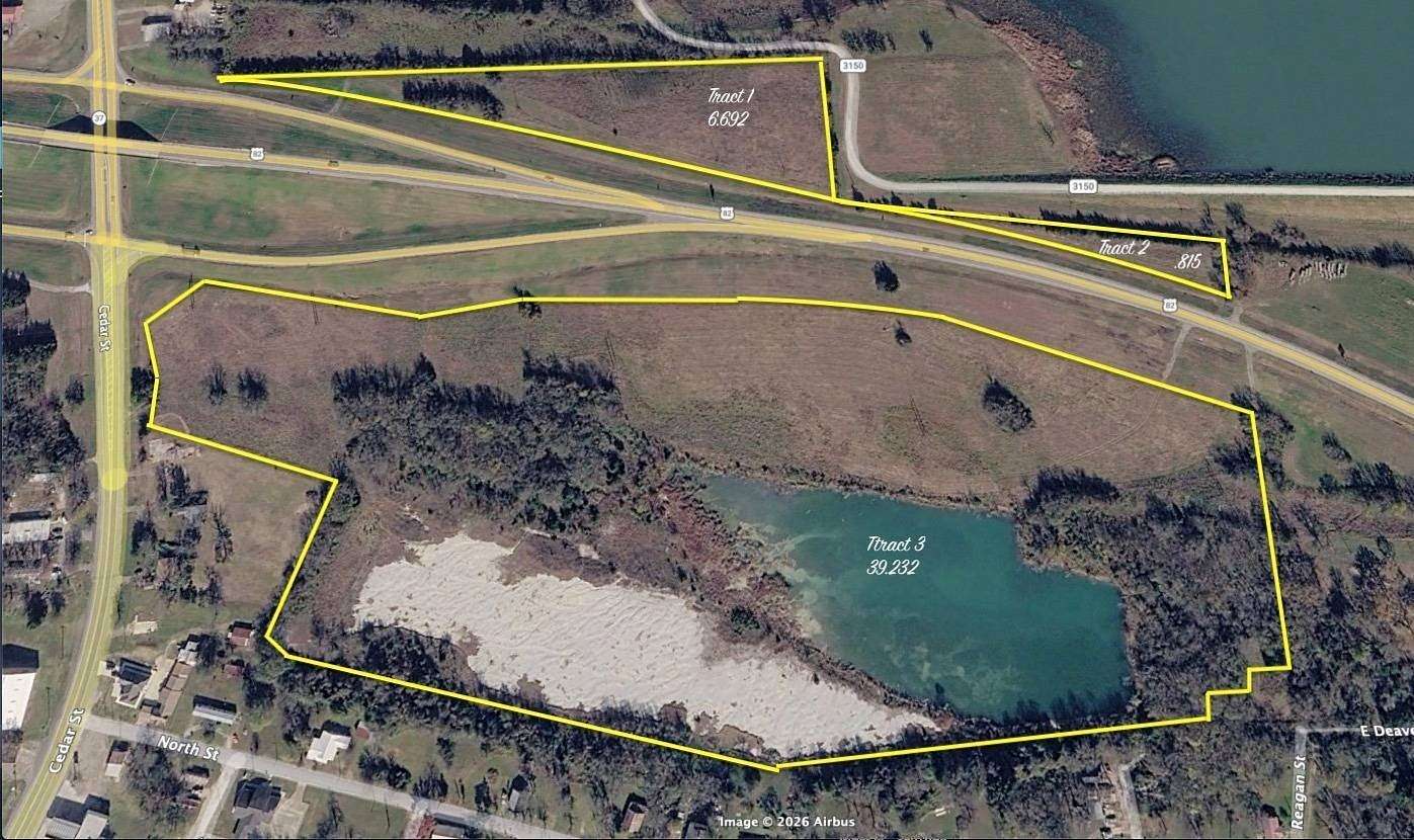 47.7 Acres of Mixed-Use Land for Sale in Clarksville, Texas