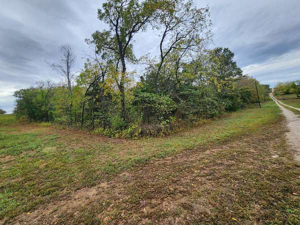 80 Acres of Recreational & Residential Land for Sale in Everton, Missouri