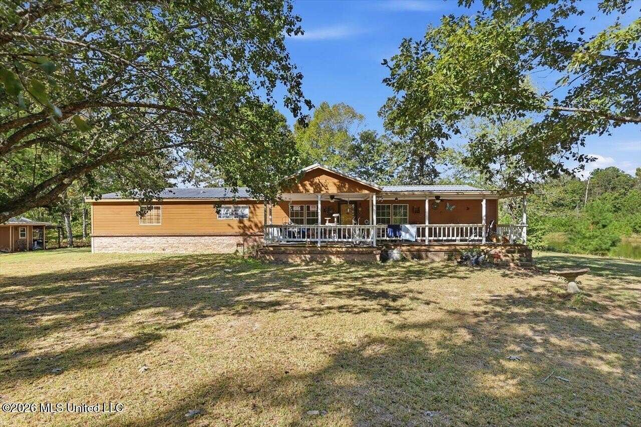 10 Acres of Land with Home for Sale in Brandon, Mississippi