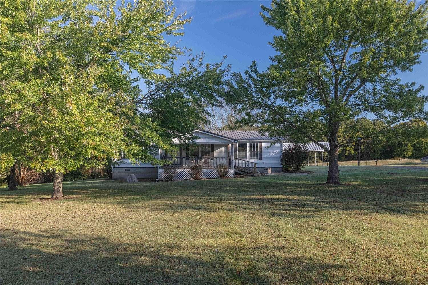 2.82 Acres of Land with Home for Sale in Westmoreland, Tennessee