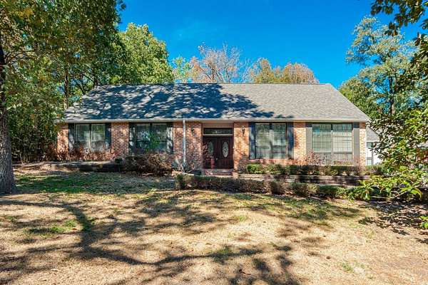 2 Acres of Land with Home for Sale in Mineola, Texas