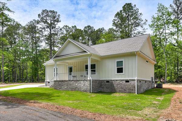 2 Acres of Land with Home for Lease in Aiken, South Carolina