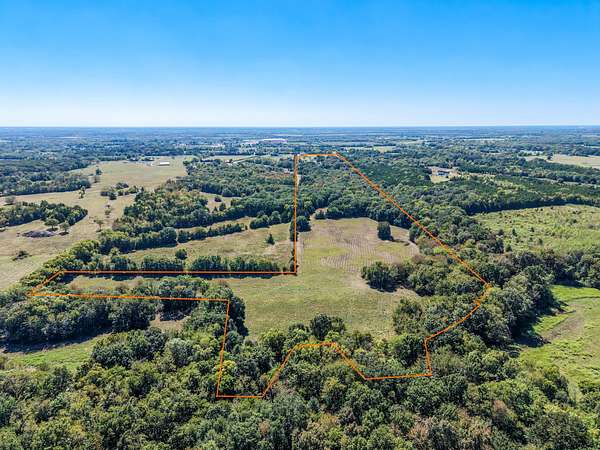 49.5 Acres of Land for Sale in Paris, Texas