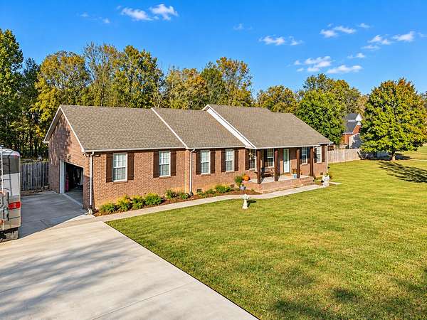 2.68 Acres of Land with Home for Sale in Gallatin, Tennessee