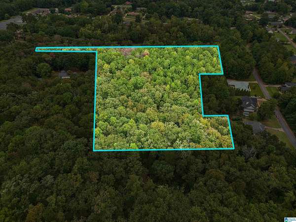 8 Acres of Residential Land for Sale in Childersburg, Alabama
