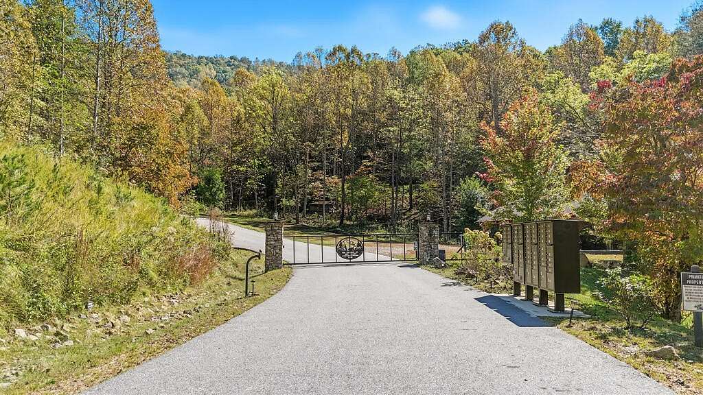 1.24 Acres of Residential Land for Sale in Franklin, North Carolina