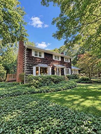 2.19 Acres of Land with Home for Sale in Head of the Harbor, New York