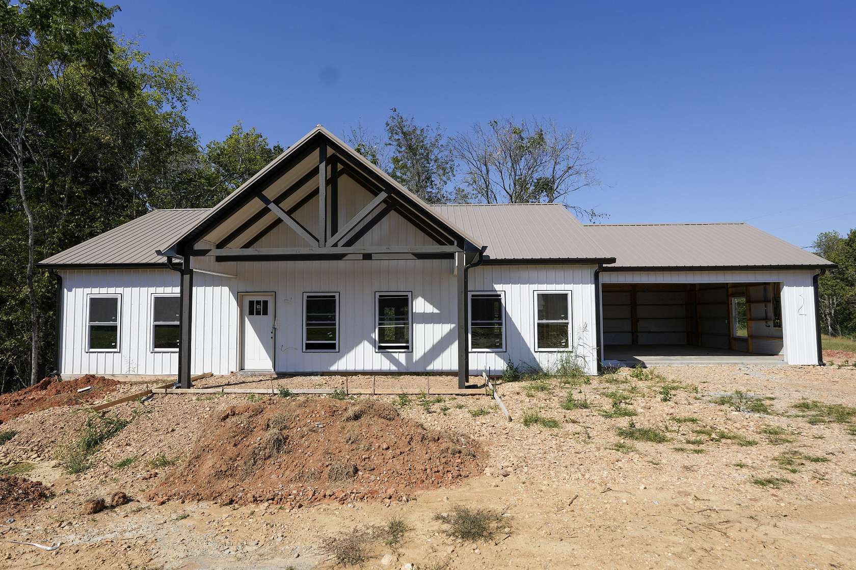 4.44 Acres of Land with Home for Sale in Woodlawn, Tennessee