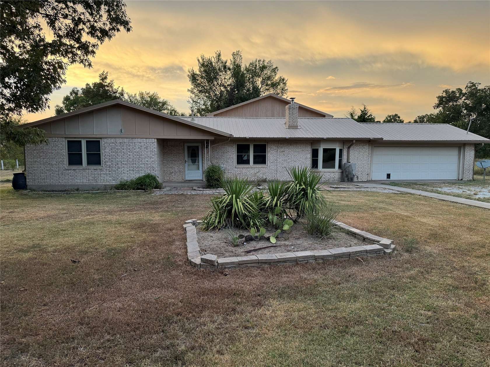 37.3 Acres of Land with Home for Sale in Avery, Texas