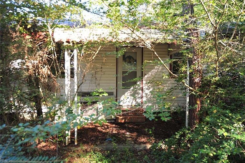 3 Acres of Land with Home for Sale in Chesapeake, Virginia