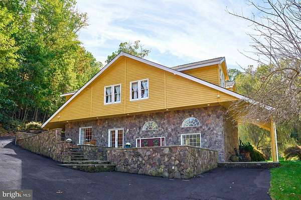 6.24 Acres of Land with Home for Sale in Delaplane, Virginia