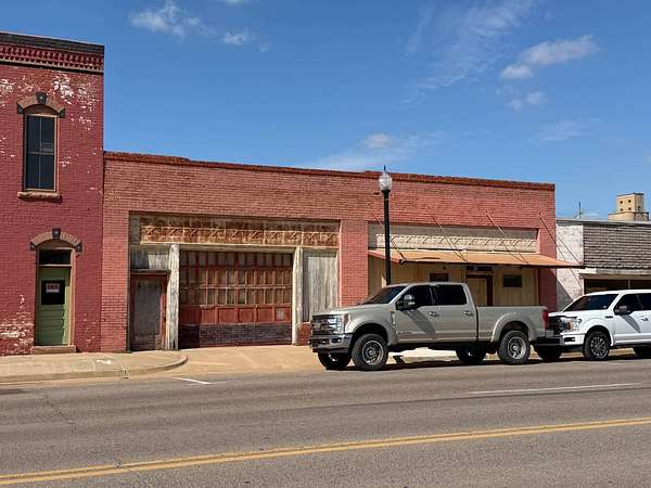 Commercial Land for Auction in Hennessey, Oklahoma