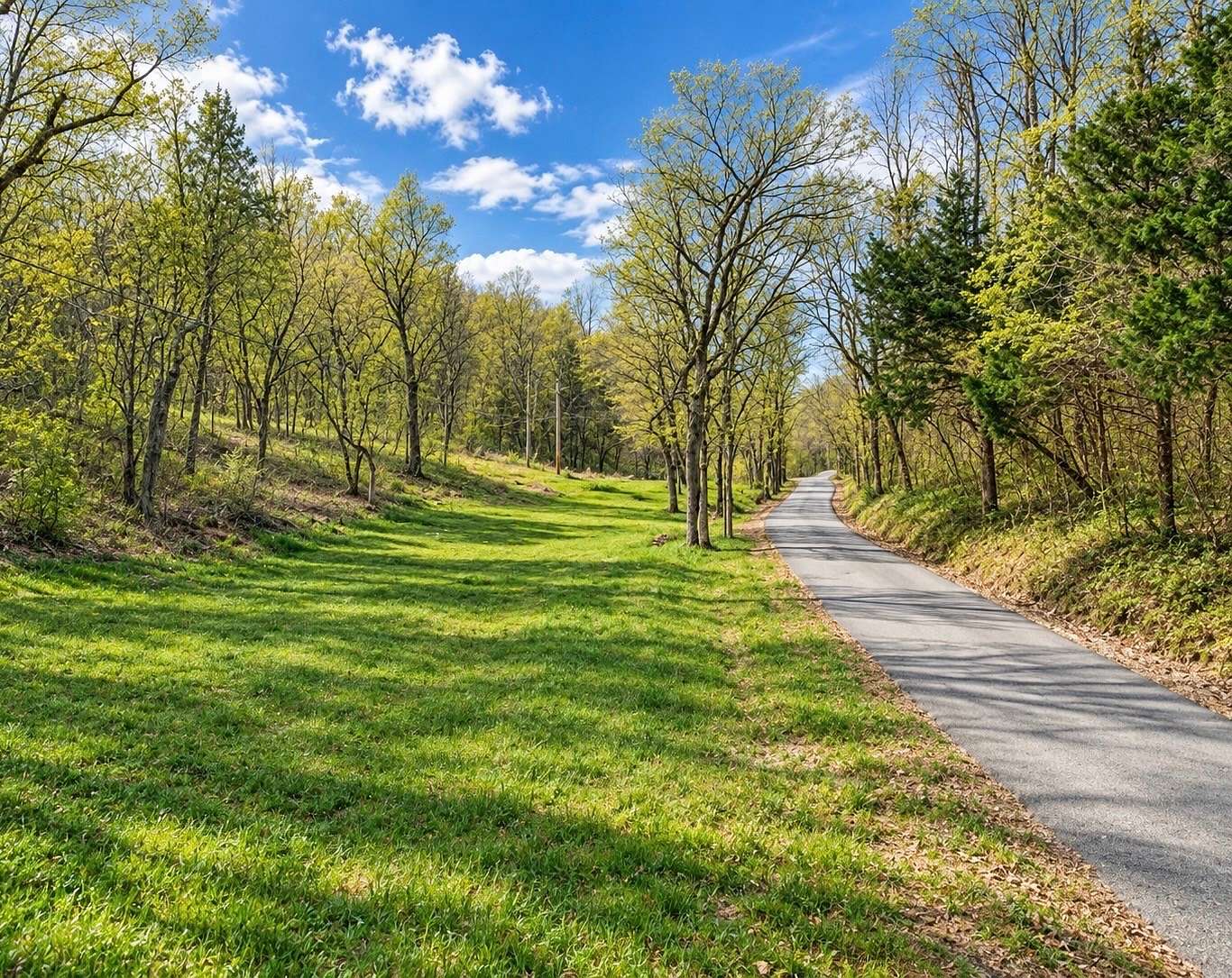 8.7 Acres of Mixed-Use Land for Sale in Lynchburg, Tennessee