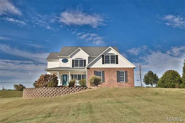 3.13 Acres of Land with Home for Sale in Moro, Illinois