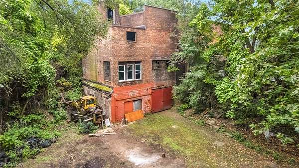 0.55 Acres of Commercial Land for Sale in Cleveland, Ohio