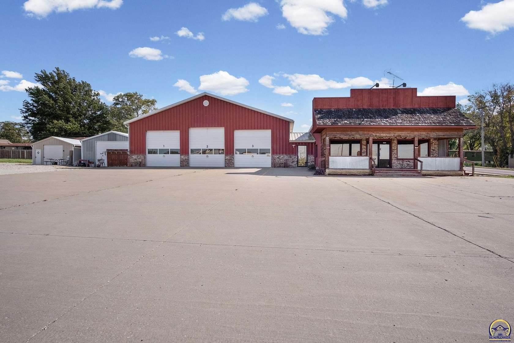 1.64 Acres of Commercial Land for Sale in Holton, Kansas