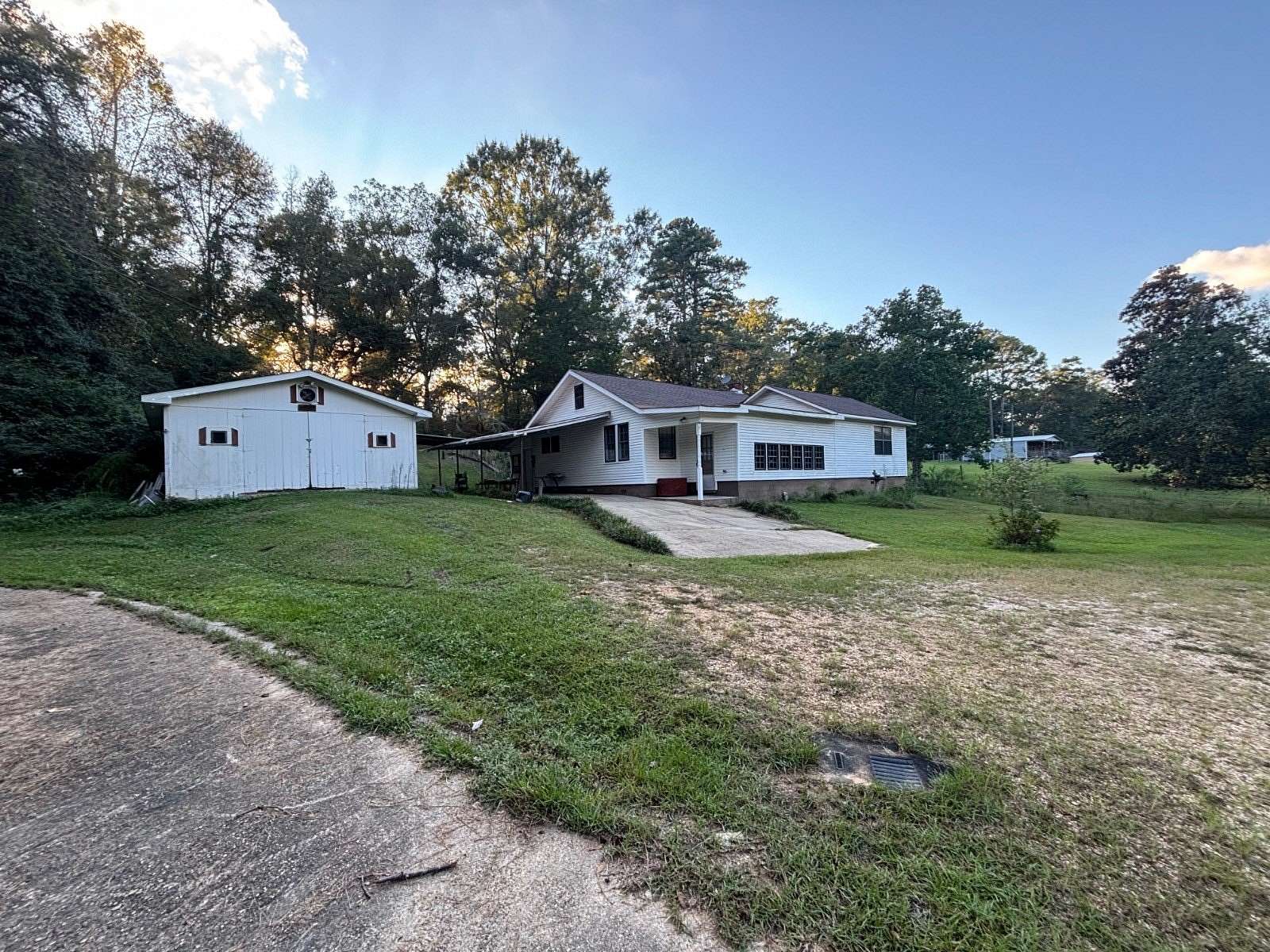 1.77 Acres of Land with Home for Auction in Laurel, Mississippi