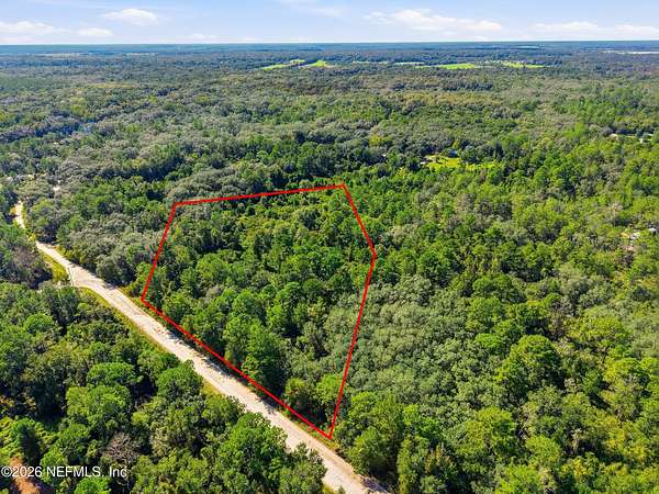 5 Acres of Land for Sale in Florahome, Florida