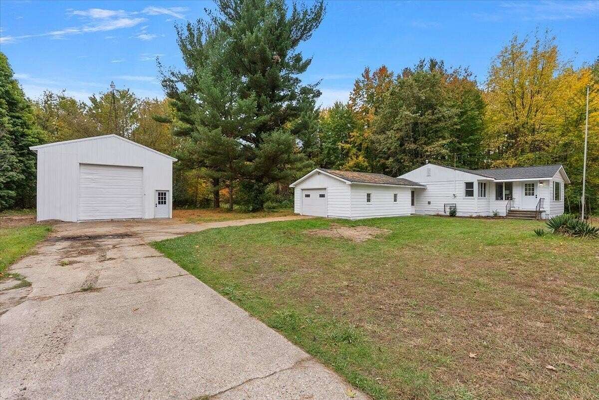 1.5 Acres of Land with Home for Sale in Muskegon, Michigan