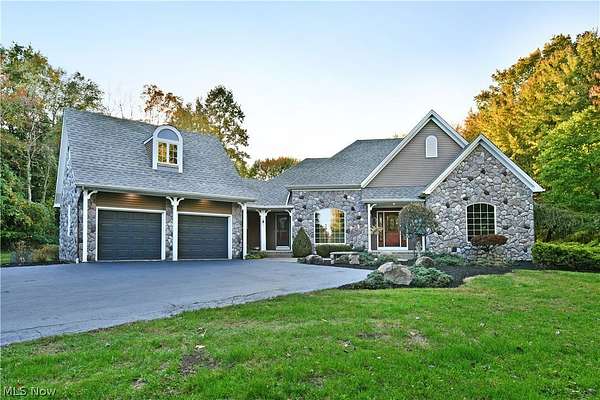 4.54 Acres of Land with Home for Sale in Hubbard, Ohio