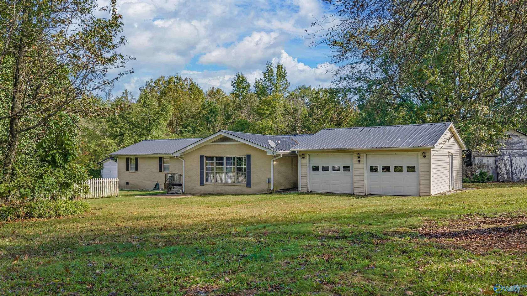 2 Acres of Land with Home for Sale in Flat Rock, Alabama