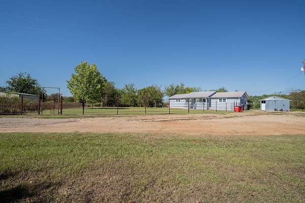 2.5 Acres of Land with Home for Sale in Dike, Texas