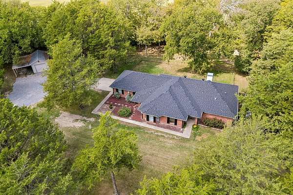 2.2 Acres of Land with Home for Sale in Van Alstyne, Texas