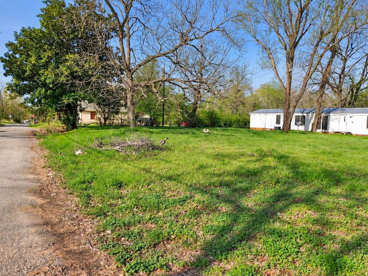 0.15 Acres of Commercial Land for Sale in Paris, Texas