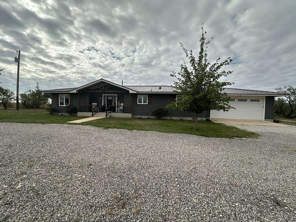 47.2 Acres of Agricultural Land with Home for Sale in Colorado City, Texas