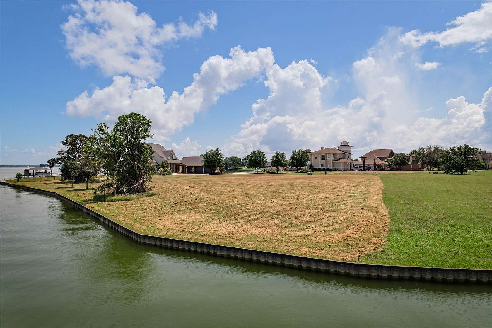 0.51 Acres of Residential Land for Sale in Corsicana, Texas