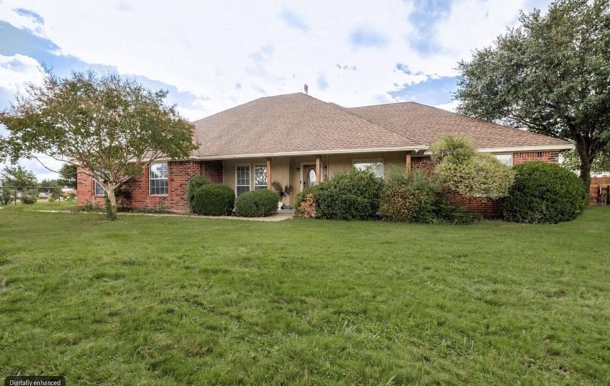 2 Acres of Land with Home for Sale in Midlothian, Texas