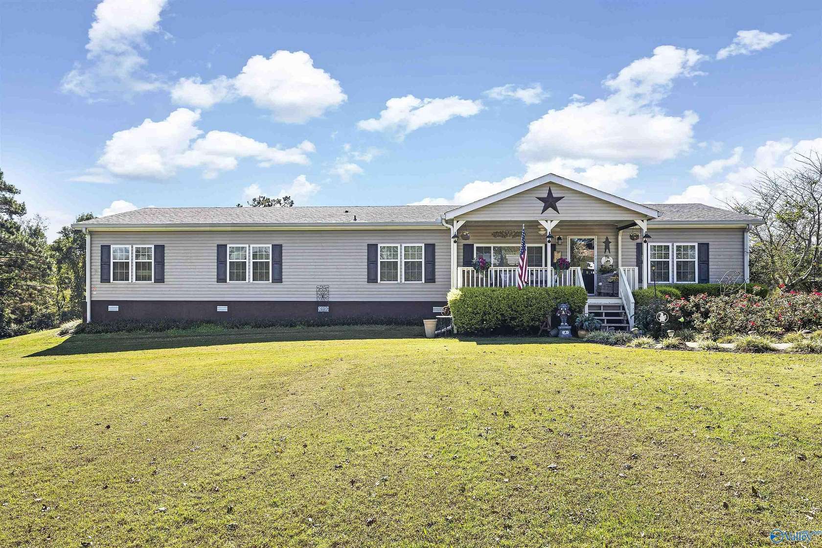 13 Acres of Land with Home for Sale in Section, Alabama