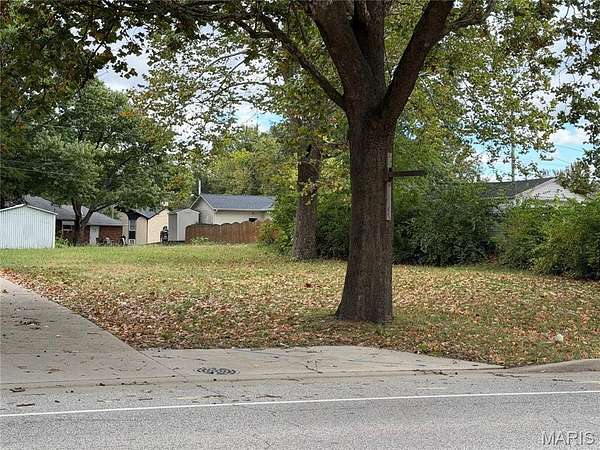 0.17 Acres of Residential Land for Sale in Highland, Illinois