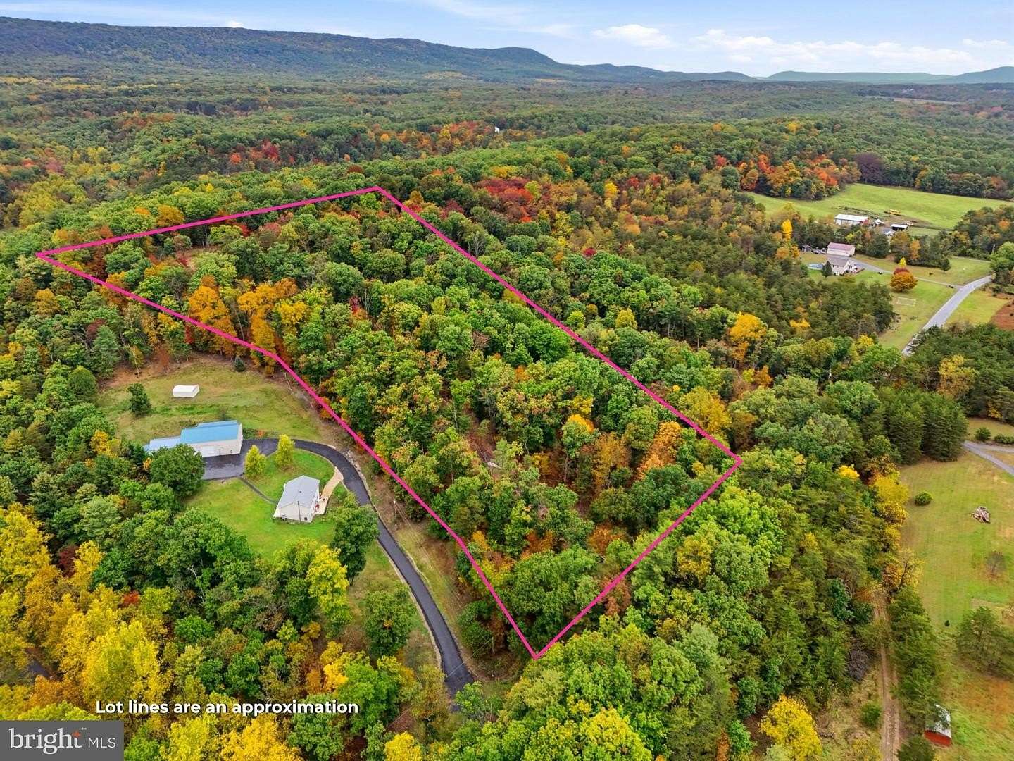 5.6 Acres of Residential Land for Sale in Hedgesville, West Virginia