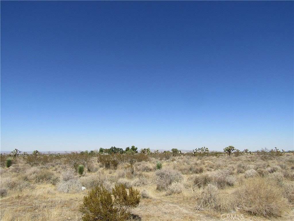 2.5 Acres of Land for Sale in Piñon Hills, California