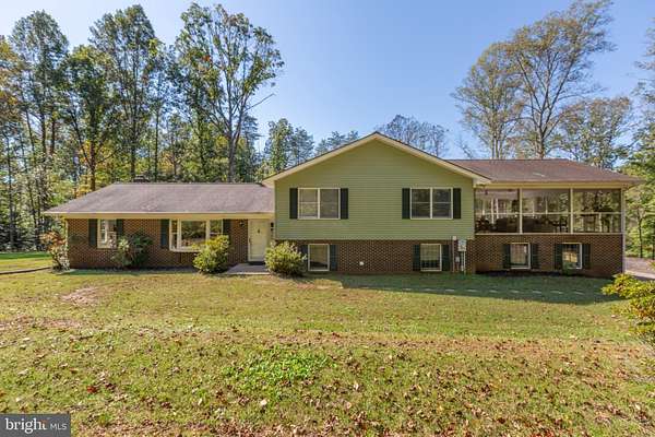 15 Acres of Land with Home for Sale in Unionville, Virginia