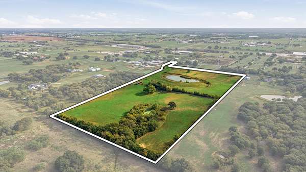 23 Acres of Land for Sale in Pilot Point, Texas