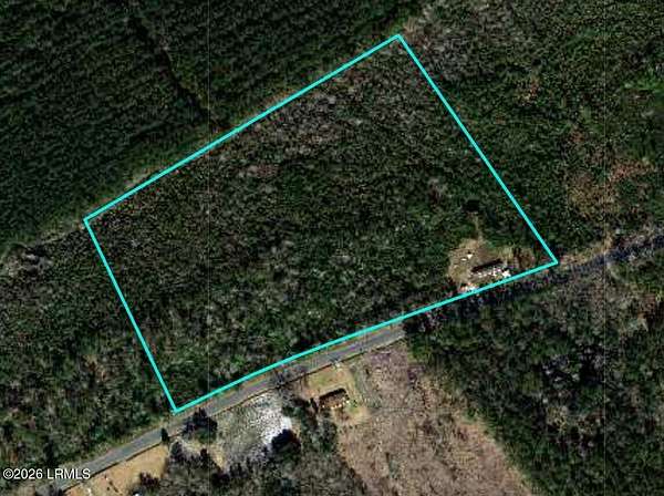15 Acres of Land with Home for Sale in Cottageville, South Carolina