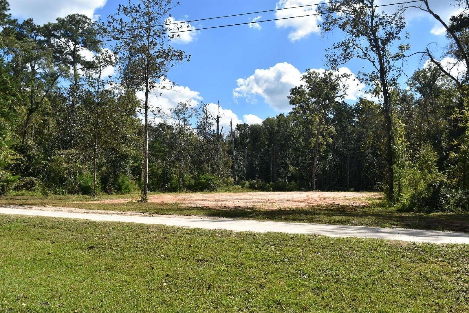 5 Acres of Residential Land for Sale in Tallahassee, Florida