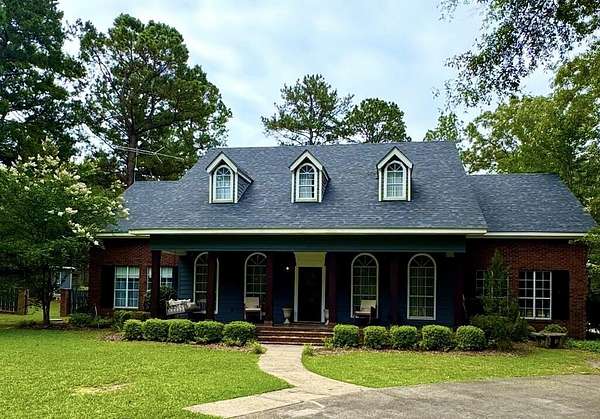 4 Acres of Land with Home for Sale in Waynesboro, Mississippi