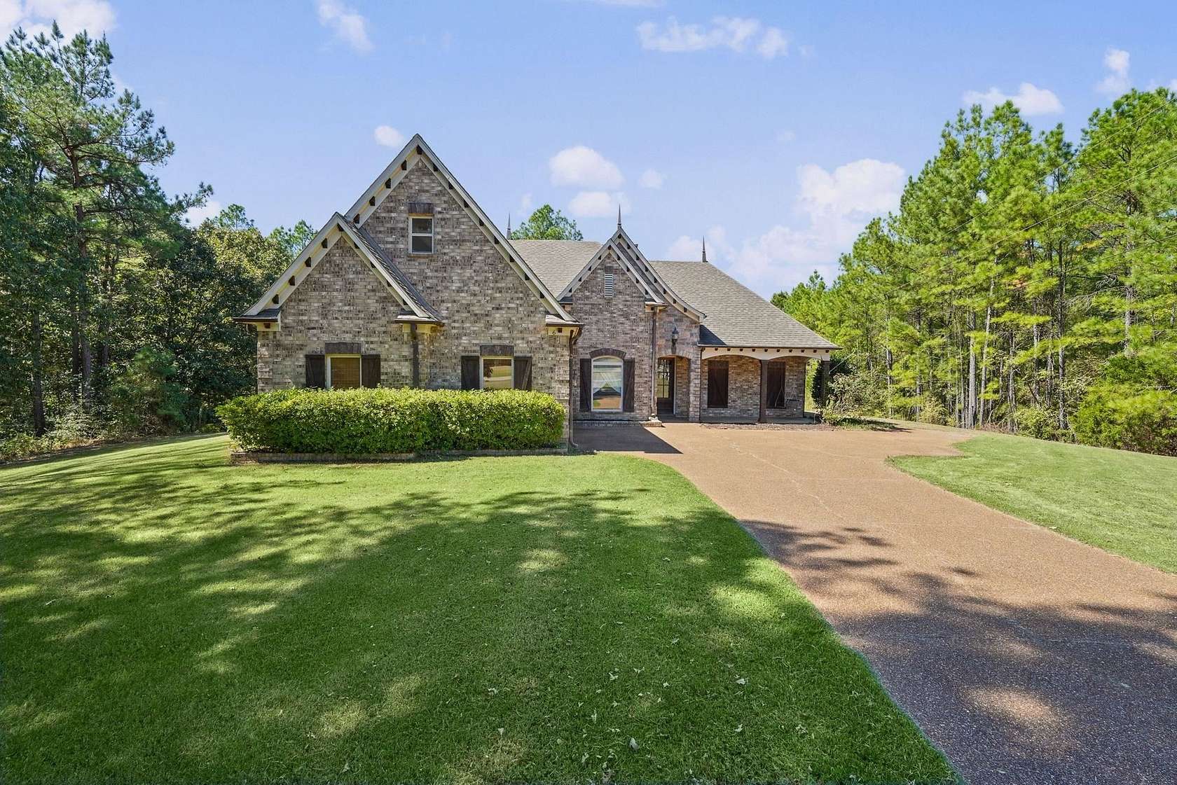 1.6 Acres of Land with Home for Sale in Byhalia, Mississippi