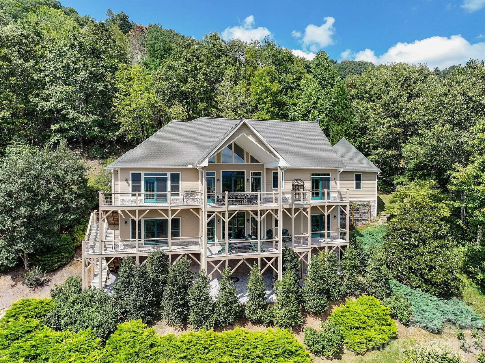 2.67 Acres of Improved Mixed-Use Land for Sale in Waynesville, North Carolina