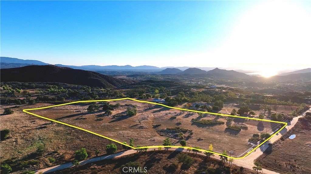 19.4 Acres of Land for Sale in Sage, California