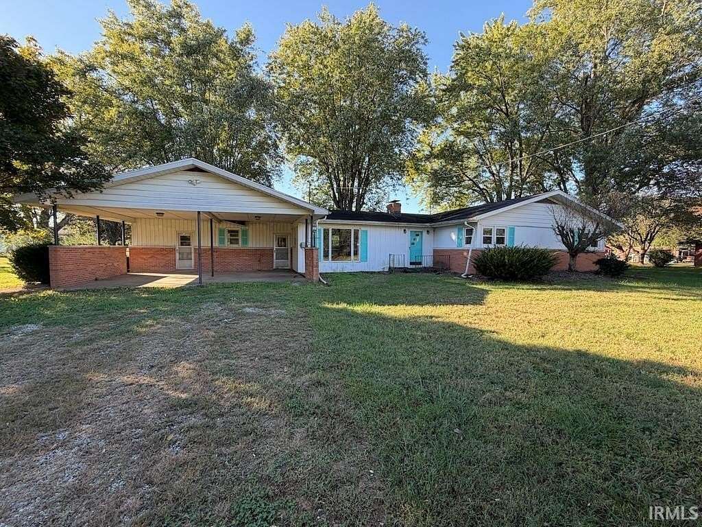 1.5 Acres of Land with Home for Sale in Richland City, Indiana