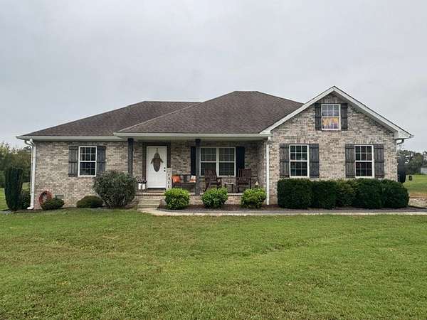 1.55 Acres of Land with Home for Sale in Portland, Tennessee