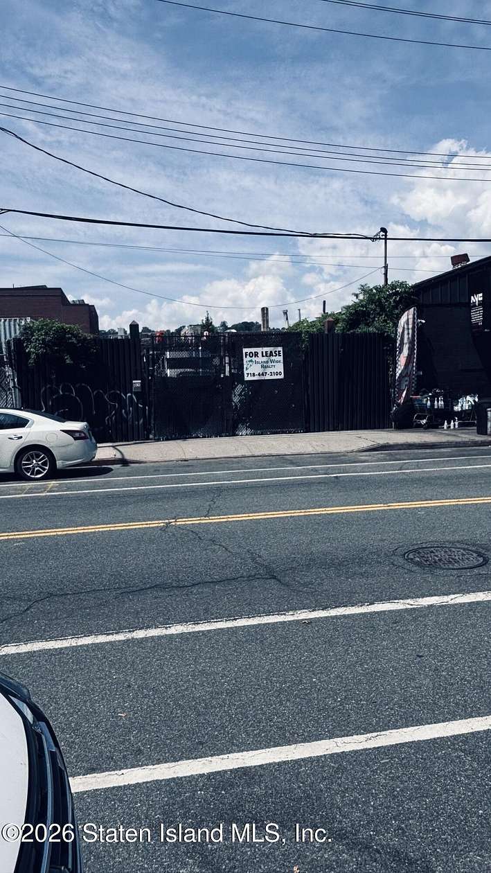 0.14 Acres of Commercial Land for Sale in Staten Island, New York