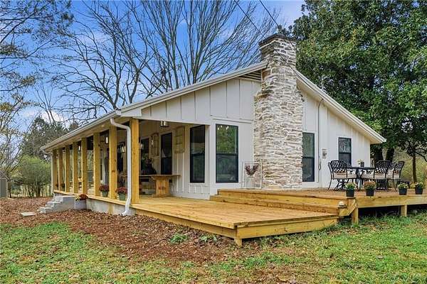 1.5 Acres of Land with Home for Lease in Jasper, Georgia